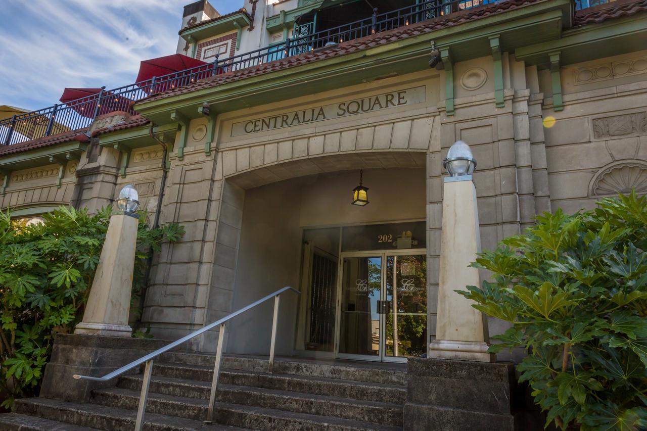 Centralia Square Grand Ballroom And Vintage Hotel Exterior photo